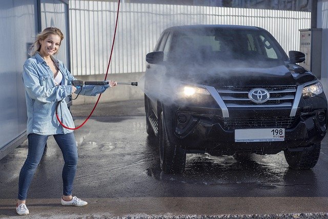 Toyota Çıkma Yedek Parça Arka Panel (Bagaj Taşıyıcı)