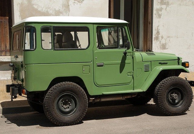 Toyota Çıkma Yedek Parça Ön Panjur (Izgara)